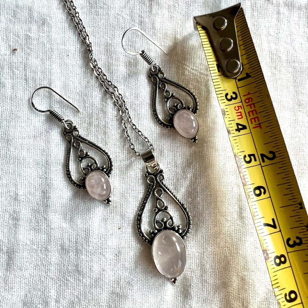 925 Ornamental Rose Quartz Necklace + Earrings Set - Picture 5 of 7
